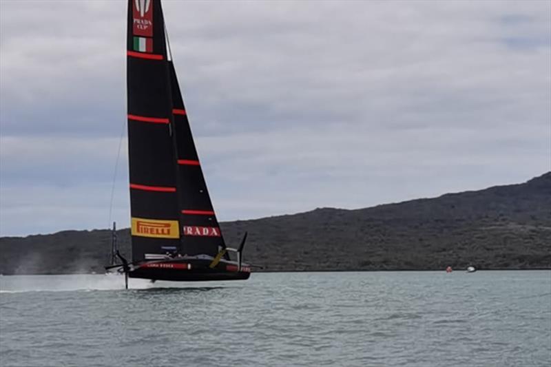 Luna Rossa Prada Pirelli warming up for racing in lighter breezes - Prada Cup Day 2 - Auckland January 2021 photo copyright Richard Gladwell / Sail-World.com taken at Royal New Zealand Yacht Squadron and featuring the AC75 class