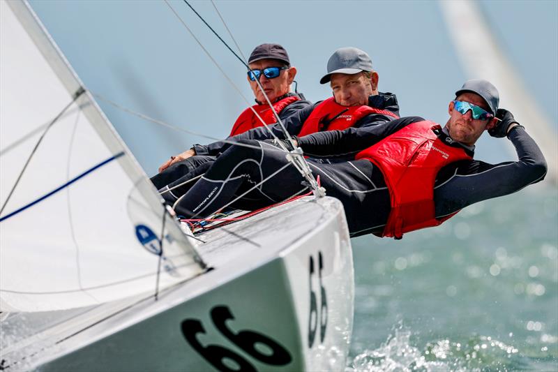 Etchells Tango edges ahead - North Sails Cowes Week Day 5 - photo © Paul Wyeth / www.pwpictures.com