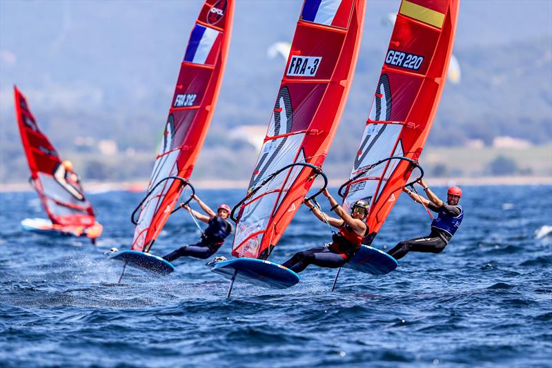 Men's iQFOil - Day 4 - 53rd Semaine Olympique Francais, Hyeres photo copyright Sailing Energy / FFVOILE taken at COYCH Hyeres and featuring the iQFoil class