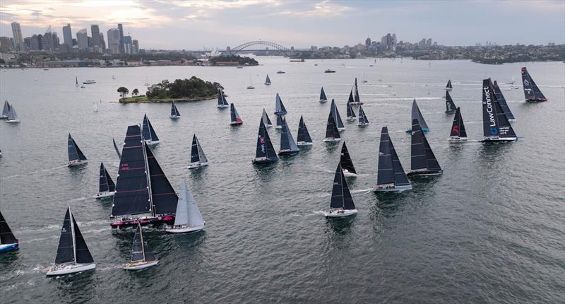 Cabbage Tree Island Race start © SailMedia