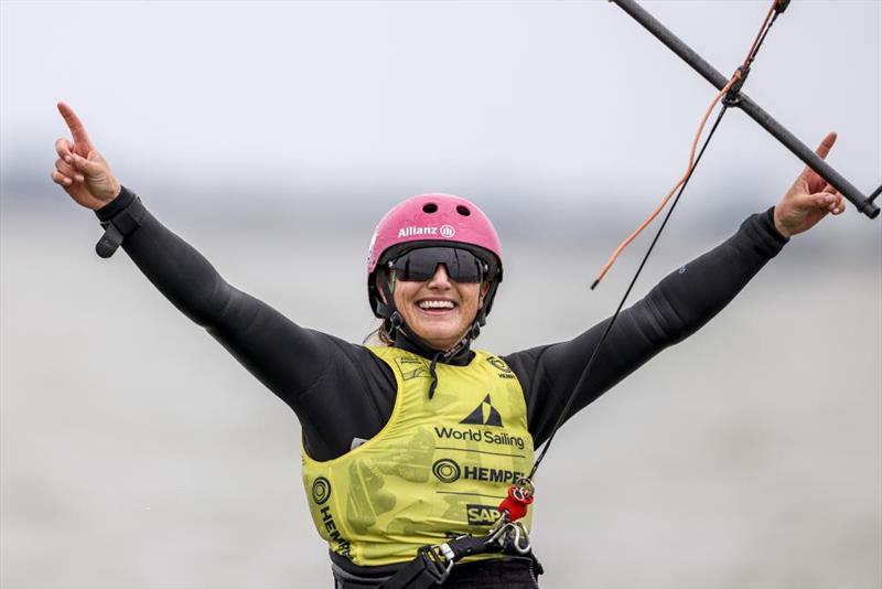 Annelous Lammerts (NED) takes gold in Formula Kite Women photo copyright Sailing Energy / Hempel World Cup Series Allianz Regatta taken at  and featuring the Kiteboarding class
