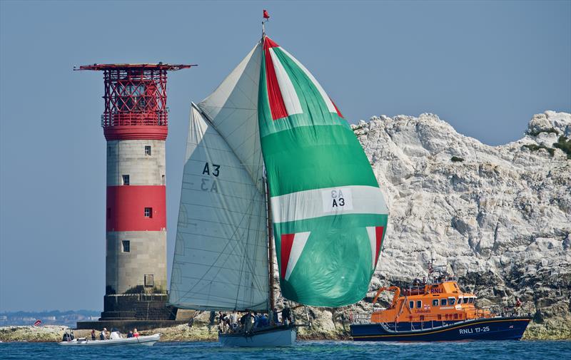 2018 Round the Island Race photo copyright Tom Hicks / www.solentaction.com taken at  and featuring the Gaffers class