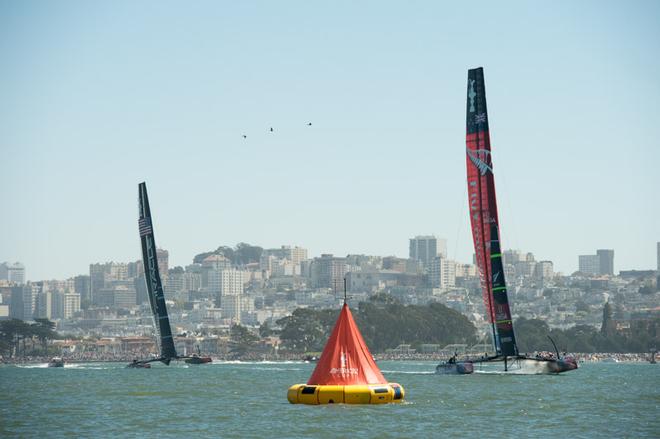Emirates Team New Zealand extends the lead over Oracle Racing USA on the beat in the first race of the America’s Cup 34.  © Chris Cameron/ETNZ http://www.chriscameron.co.nz