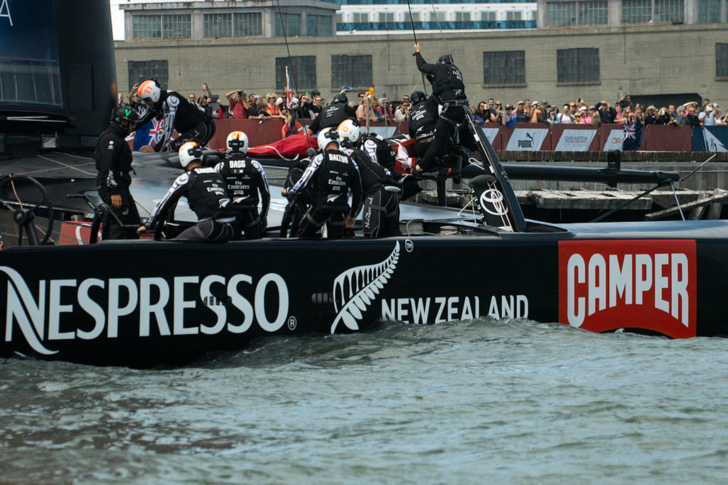 ETNZ acknowledges their crowds of supporters.  - America’s Cup © Chuck Lantz http://www.ChuckLantz.com