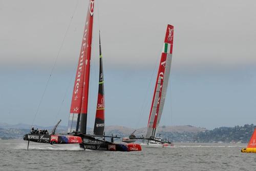 Approaching the reach mark Emirates Team New Zealand is ahead of Luna Rossa in race 6 of the Louis Vuitton Cup Final, August 23, 2013 in San Francisco California. ©  SW