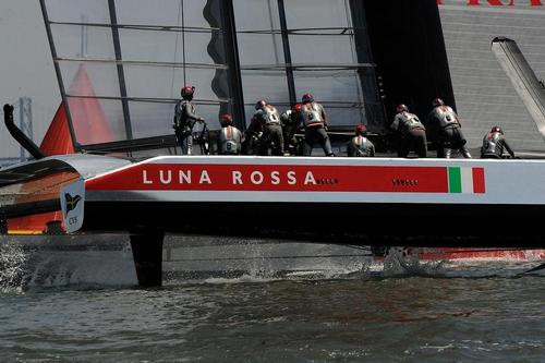 Luna Rossa passing through the mark in match race 4 of the Louis Vuitton Cup on August 21, 2013 in San Francisco California. ©  SW