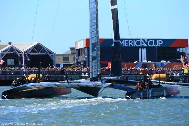 24/09/2013 - San Francisco (USA,CA) - 34th America’s Cup - Oracle Team USA vs Emirates Team New Zealand, Race Day 14 © ACEA - Photo Gilles Martin-Raget http://photo.americascup.com/