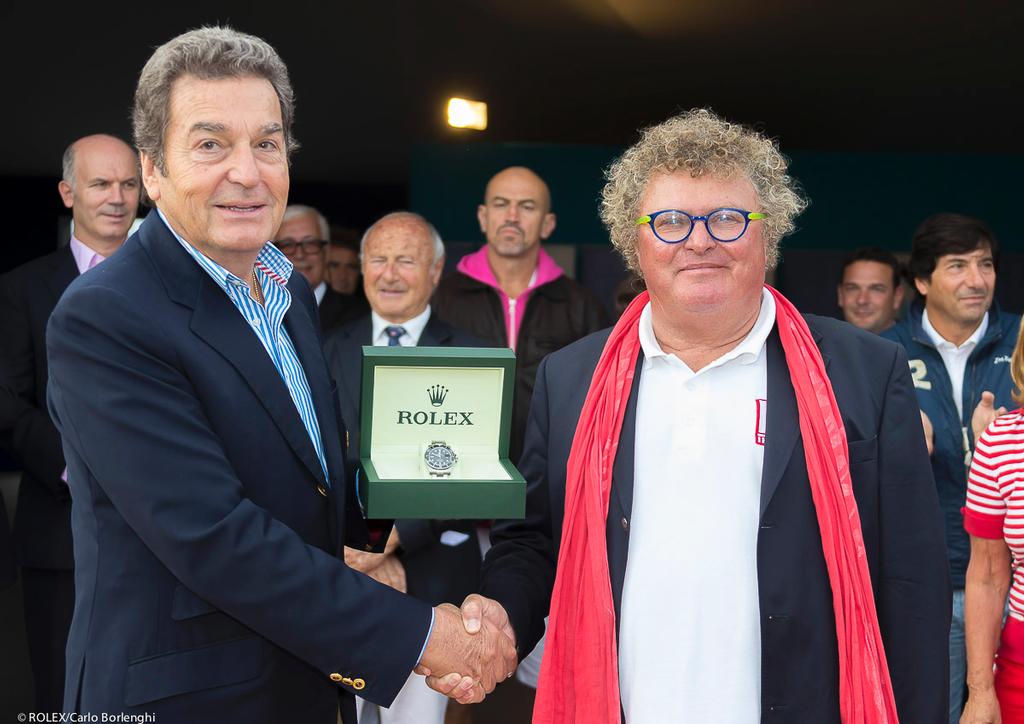 Prizegiving ceremony.<br />
Philippe Schaeffer, General Manager of Rolex France, awards a Rolex Submariner Date  ©  Rolex / Carlo Borlenghi http://www.carloborlenghi.net
