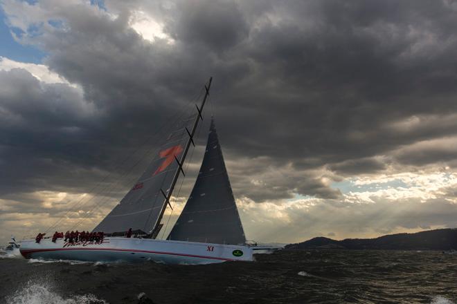 Wild Oats XI en route to winning Line honours in the 2013 Rolex Sydney to Hobart © Andrea Francolini