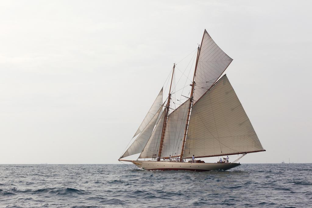 Sunshine Schooner. Phuket King's Cup 2013. photo copyright Guy Nowell taken at  and featuring the  class