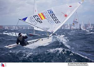A Laser Radial dismasting during the last edition of the Trofeo Princesa Sofia Mapfre photo copyright Jesus Renedo / Sofia Mapfre http://www.sailingstock.com taken at  and featuring the  class
