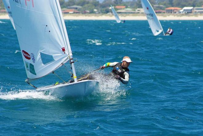 Tom Burton. Looking for the top mark - 2015 Open Laser Nationals.  ©  Rick Steuart / Perth Sailing Photography http://perthsailingphotography.weebly.com/