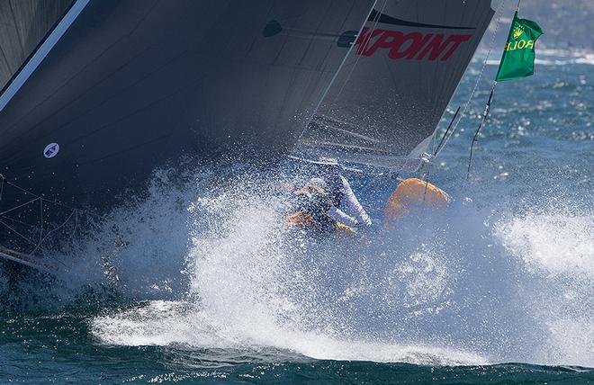 Quikpoint Azzuro hits the chop between the Heads © Crosbie Lorimer http://www.crosbielorimer.com