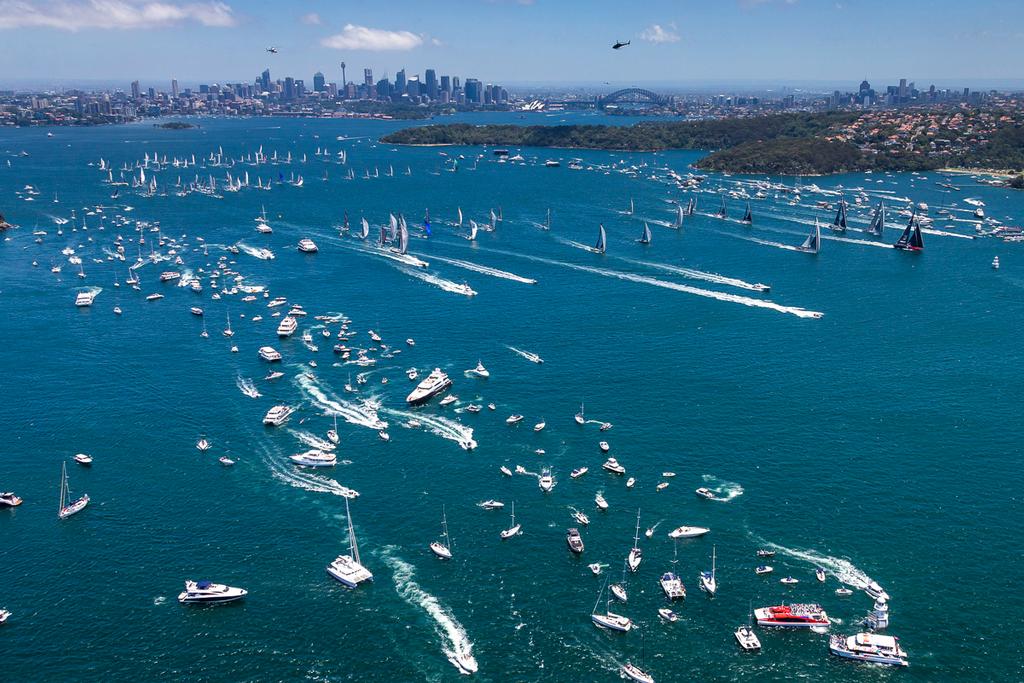 Race Start - Rolex Sydney Hobart Yacht Race 2014 ©  Rolex / Carlo Borlenghi http://www.carloborlenghi.net