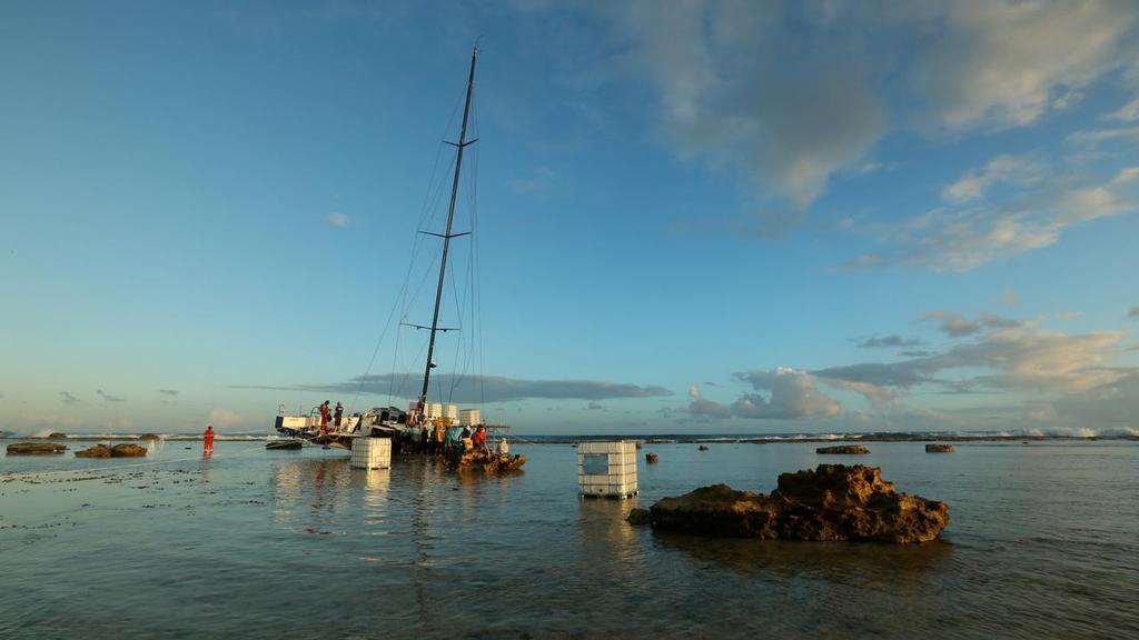 December 20, 2014. Team Vestas Wind salvage operation begins in St Brandon Island - Mauritius. © Shane Smart/Volvo Ocean Race http://www.volvooceanrace.com