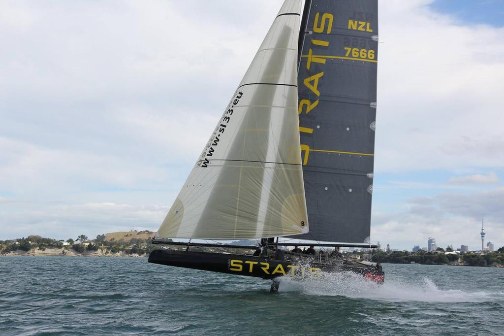 Mike Sanderson’s Stratis SL33 sailing in Auckland ©  Will Calver - Ocean Photography http://www.oceanphotography.co.nz/