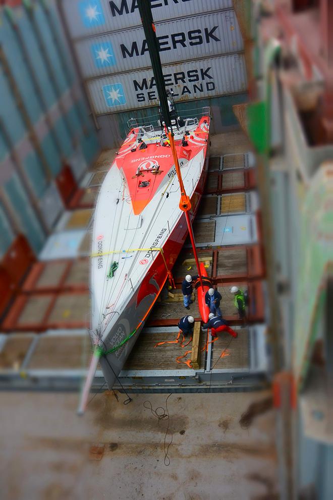 Dongfeng onboard a Maersk conatiner ship ©  OC Sport http://www.ocsport.com/