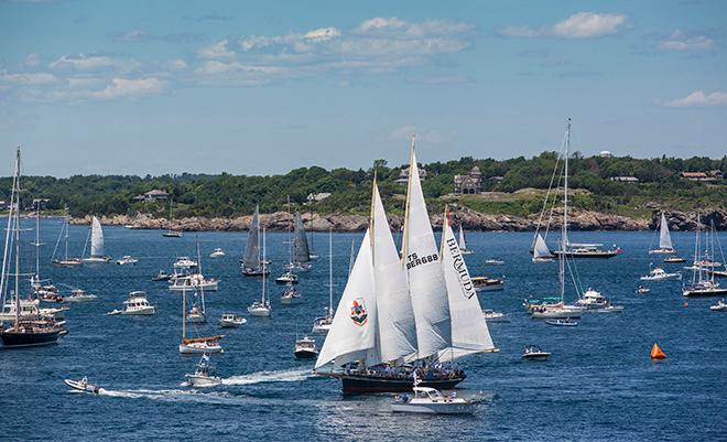 Spirit of Bermuda was the first yacht to start on Friday, surrounded by spectator boats.  © Daniel Forster/PPL