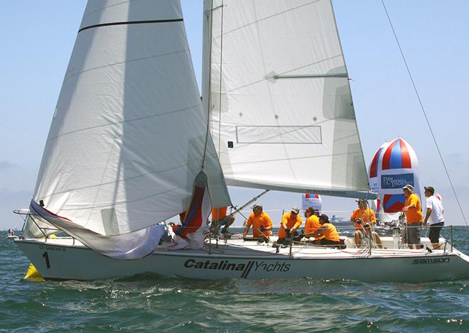 Eric Nelson from Tacoma, Wash. leads Catalina 37s to leeward mark © Rich Roberts