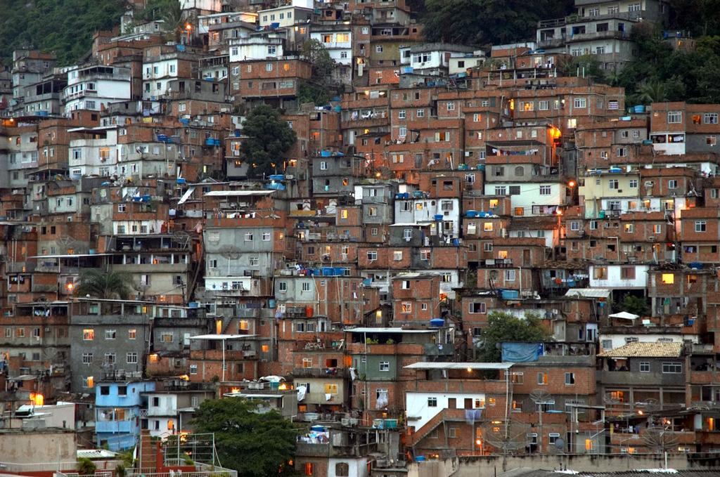 The Complexo de Mare slum is enormous - and the problems too, but it's a start. photo copyright Secretaria de Estado do Ambiente do Rio http://www.rj.gov.br taken at  and featuring the  class