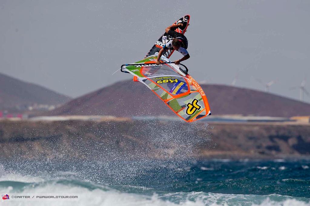 Robby Swift push loop - 2014 PWA Pozo World Cup / Gran Canaria Wind and Waves Festival photo copyright  Carter/pwaworldtour.com http://www.pwaworldtour.com/ taken at  and featuring the  class