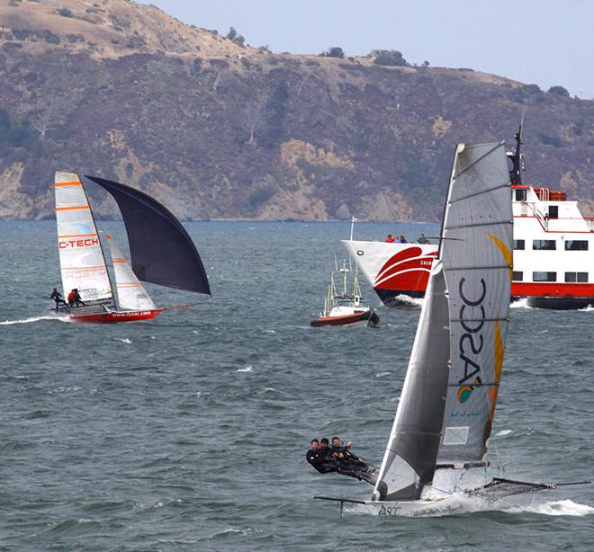There's often a traffic problem on busy San Francisco Bay © Rich Roberts