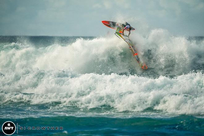 Robby Swift completes his heat with a stylish goiter. AWT Severne Starboard Aloha Classic 2014 - Day One.  © Si Crowther / AWT http://americanwindsurfingtour.com/