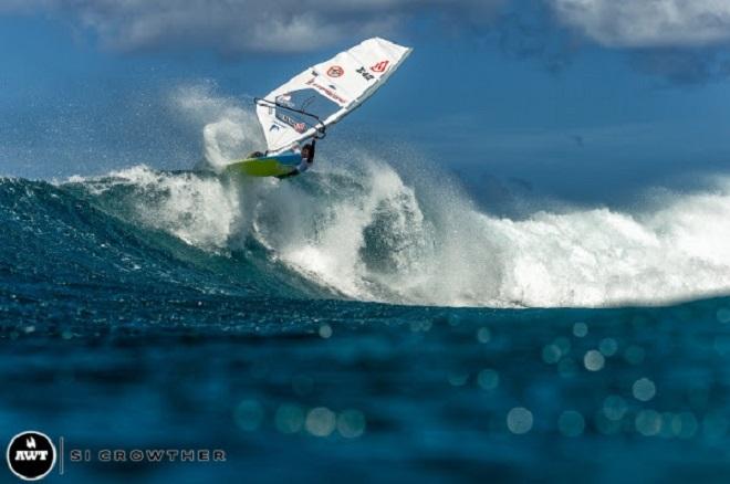 Below Victor Fernandez (vice world champion and fourth here). PWA Severne Starboard Aloha Classic 2014. © Si Crowther / AWT http://americanwindsurfingtour.com/