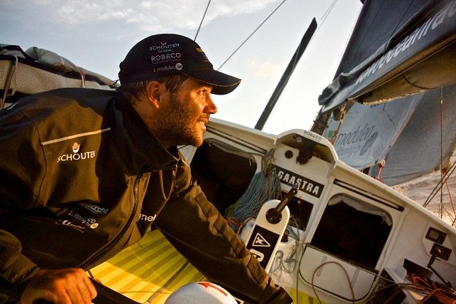 October 22, 2014. Leg 1 onboard Team Brunel. Pablo Arrarte grinding - Volvo Ocean Race 2014-15. © Stefan Coppers/Team Brunel