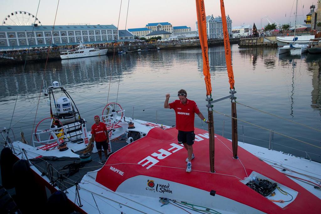 Lifting slings attached, Mapfre - Cape Town, South Africa, 2014-15 Volvo Ocean Race photo copyright  María Muiña / MAPFRE taken at  and featuring the  class