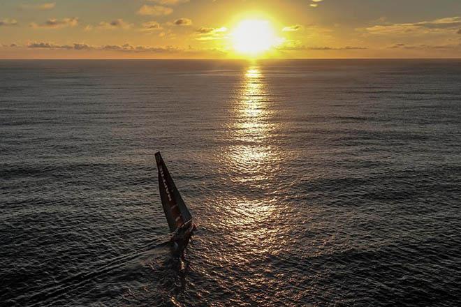 The sun rises on New Zealand with a new leader, Mapfre. ©  Ainhoa Sanchez/Volvo Ocean Race