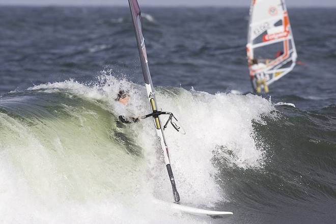 Steffi Wahl in the critical section! - 2007 Colgate World Cup Sylt – Day 4 ©  John Carter / PWA http://www.pwaworldtour.com