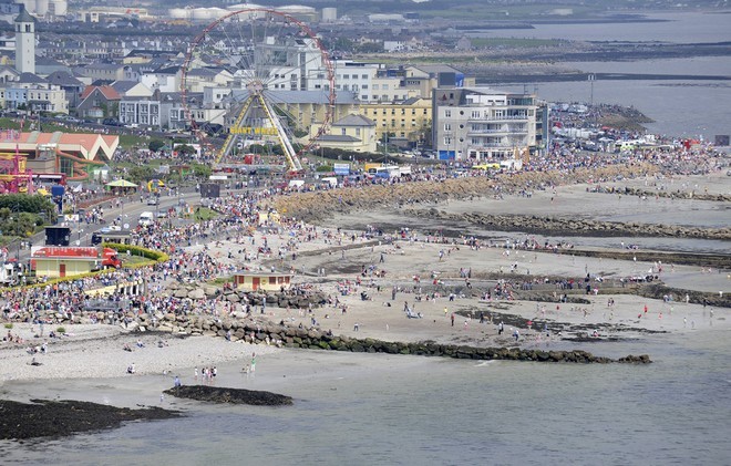 Thousands of spectators gather at Salthill to watch the In-port race in Galway Bay, for the Volvo Ocean Race © Rick Tomlinson/Volvo Ocean Race http://www.volvooceanrace.com