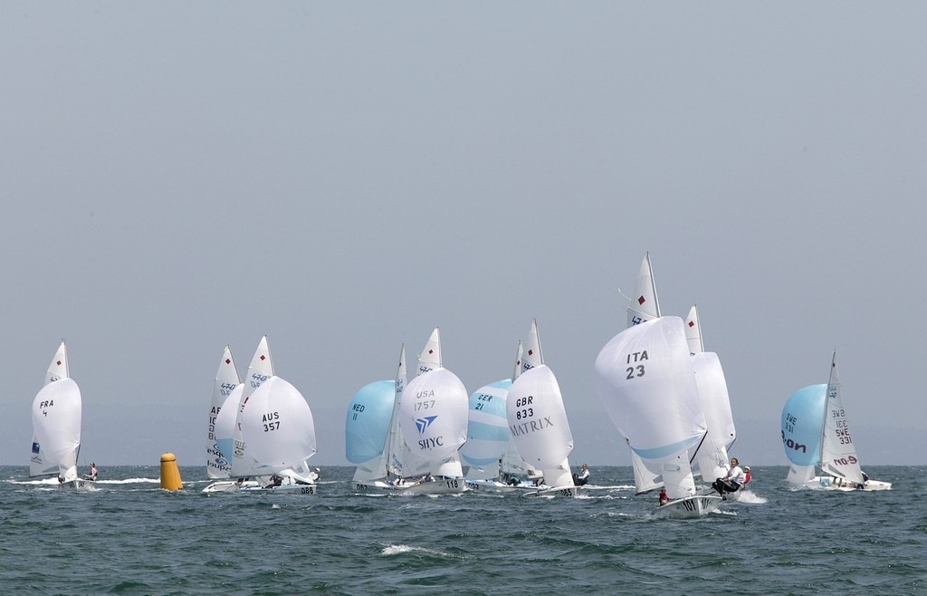 Womens 470 Worlds fleet round the mark and head for home © Guy Nowell http://www.guynowell.com