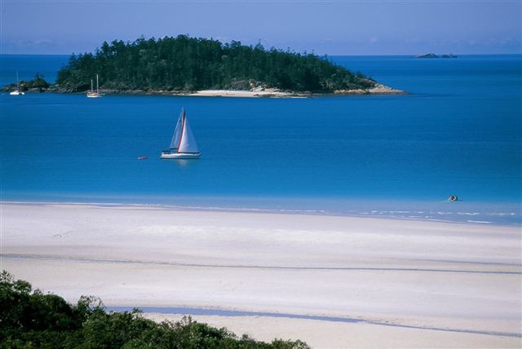 Whitsunday luxury crewed yacht can take you to to unforgettable locations © Sunsail www.sunsail.com.au