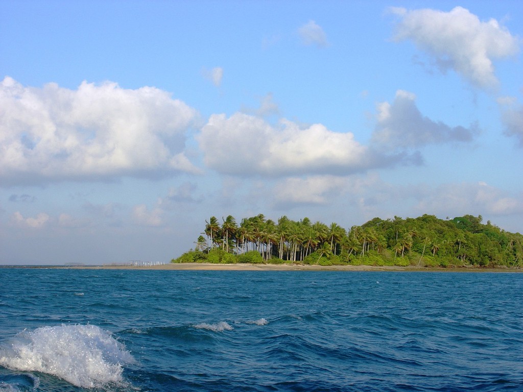Emerald isles set in a sapphire sea - Riau Archipelago. Neptune Regatta 2011 © Tudor John 