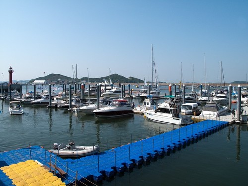 Jeonggok Marina - just five boats in the show. Korea International Boat Show 2010 © Guy Nowell http://www.guynowell.com