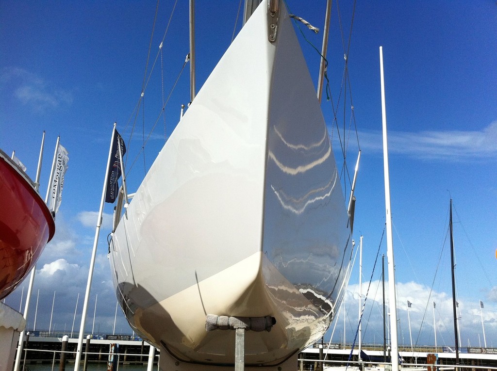 Flat underbody in the bow was a feature of IOR, and to a lesser extent with IMS © Ben Gladwell http://www.sail-world.com/nz