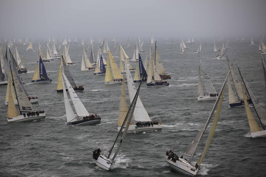 The Fleet during the J.P. Morgan Asset Management Round the Island Race. © TH Martinez/Sea&Co/onEdition