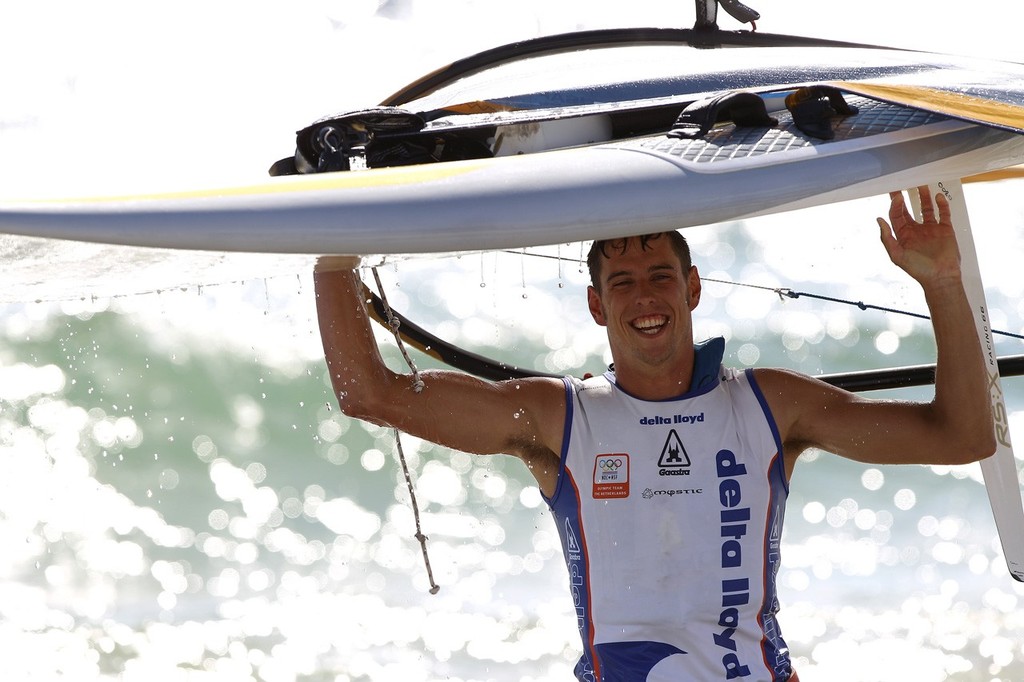 Dorian van Russelberghe of the Netherlands returns to shore after winning the World Championship on day 16 after the RS:X Men’s Windsurfer Medal Race of the 2011 ISAF Sailing World Championships on December 18, 2011 in Perth, Australia. (Photo by Paul Kane/Perth 2011) © Paul Kane /Perth 2011 http://www.perth2011.com