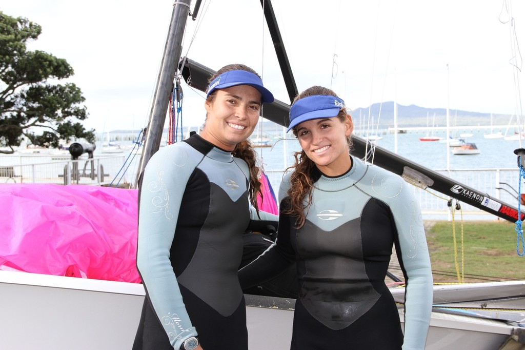 Isabel Swan (left) and Martine Grael (BRA) take time out, in Auckland from  their campaign to sail the Fx by Mackay Boats © Richard Gladwell www.photosport.co.nz