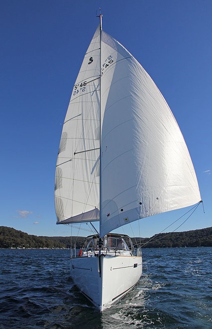 For the moment, Goosewinging the 50m2 headsail and 50m2 mainsail is the only option downhill. - Oceanis 45 ©  John Curnow