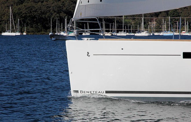 A very modern, steep rake bow allows for the long waterline and increased performance. - Oceanis 45 ©  John Curnow