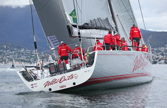 Into light winds at the top of the river - Rolex Sydney Hobart Race 2012 © Crosbie Lorimer http://www.crosbielorimer.com