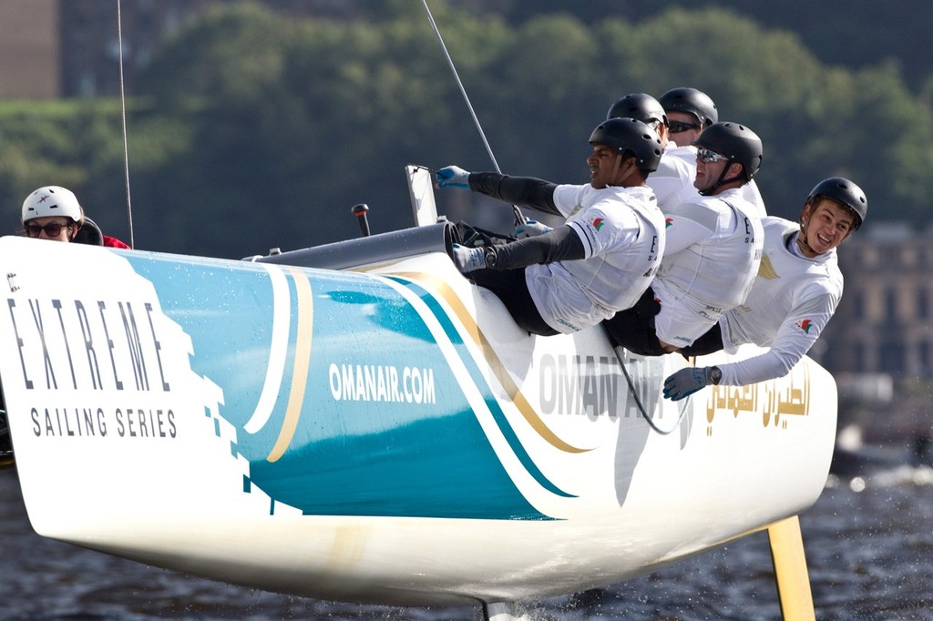 Oman Air racing in Cardiff on Day 1 © Lloyd Images http://lloydimagesgallery.photoshelter.com/