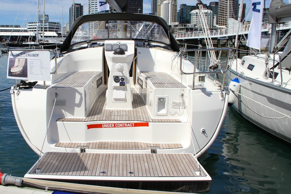 Deal almost done for Busfield Marine Brokers - 2012 Auckland On the Water Boat Show © Richard Gladwell www.photosport.co.nz