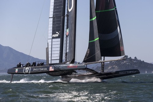 Oracle foiling prior to the capsize on October 16, showing platform twist which Simmer says was excessive - October 2012 © Guilain Grenier Oracle Team USA http://www.oracleteamusamedia.com/