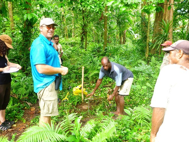 Mark helps with the water project - Volunteer story © OceanWatch