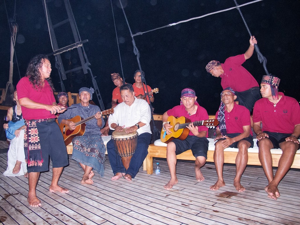 Asia Superyacht Rendezvous  2012. Live music from the crew. Silolona. © Guy Nowell http://www.guynowell.com