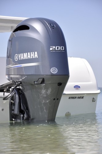 Yamaha’s new lightweight 200hp 4-stroke at rest © SW